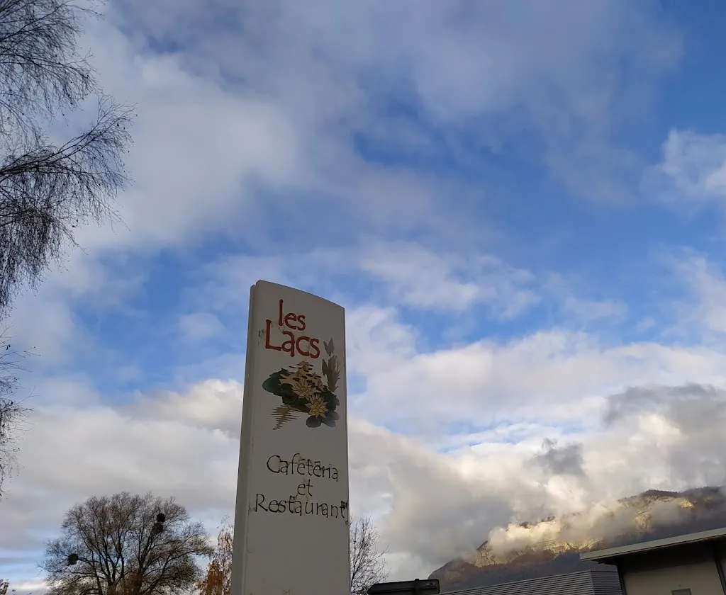 Sylvie Ganster_Cafeteria of the Lakes_Bonneville_review