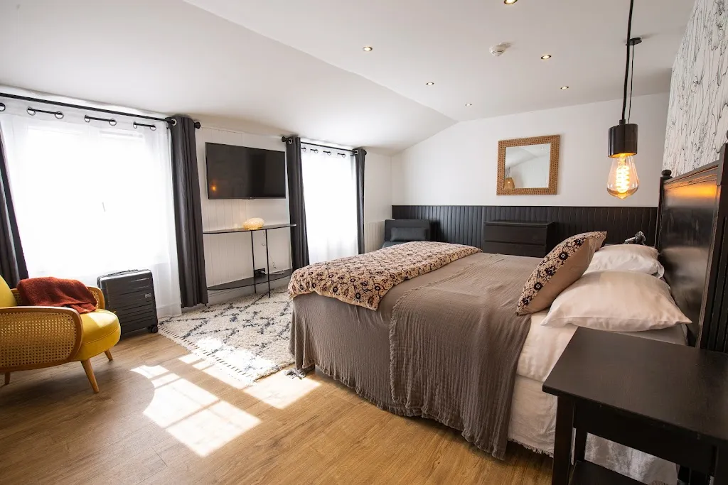 Hôtel Ty Mad Groix & Restaurant & Piscine, face au Port_Groix_slider_image_1