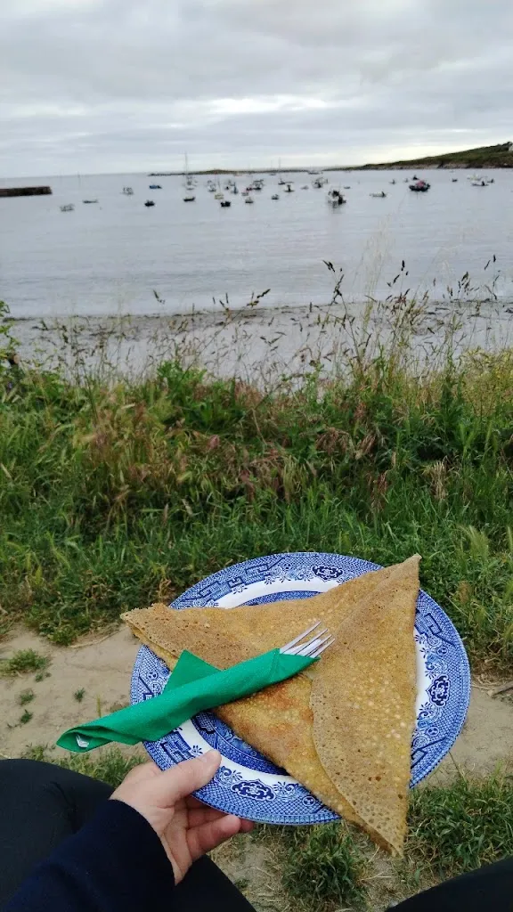 Manon Parisot_Le Bateau Ivre_Groix_recensione