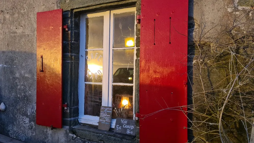 Le Bateau Ivre restaurant in Groix