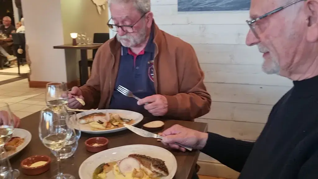 Le Poisson D'Avril_Guilvinec_slider_image_2