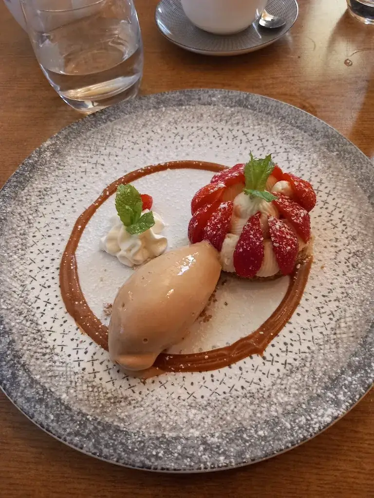 Jean Deschamps_Be Good Inn_Guingamp_avis