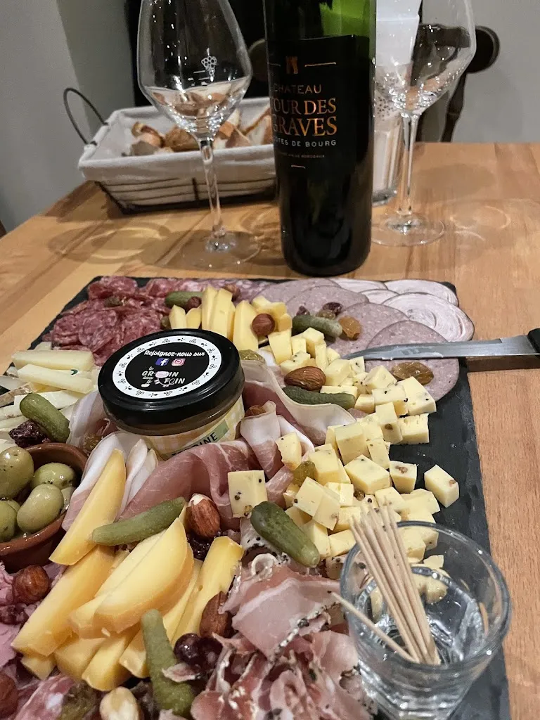 Laura Verlingue_Le Petit Monsieur Guingamp_Guingamp_review