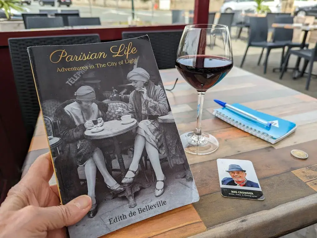 REG CROWDER_The Red Rabbit - Guingamp_Guingamp_review