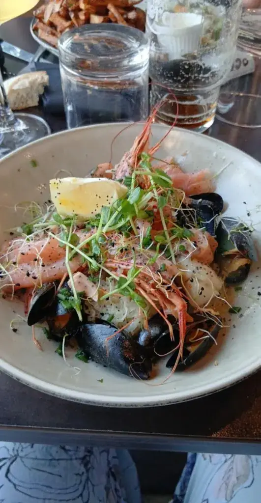 La table d’Yvonne_Inguiniel_slider_image_3