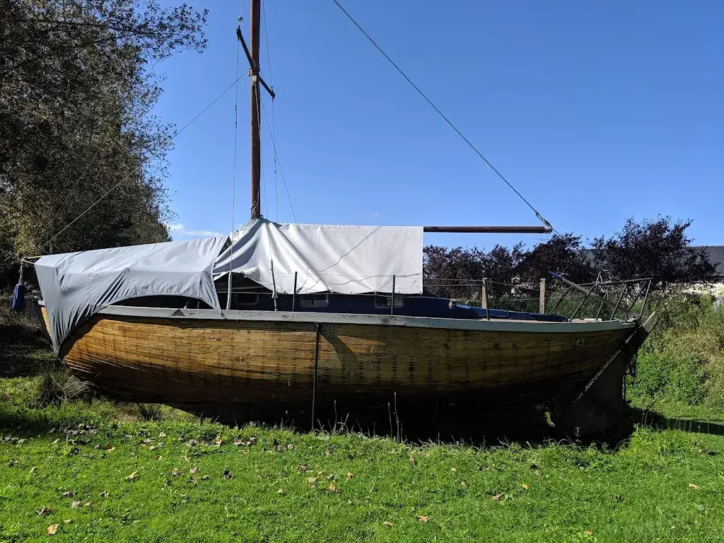 Teresa Nasseur_ILLE FLOTTANTE_Hédé-Bazouges_review