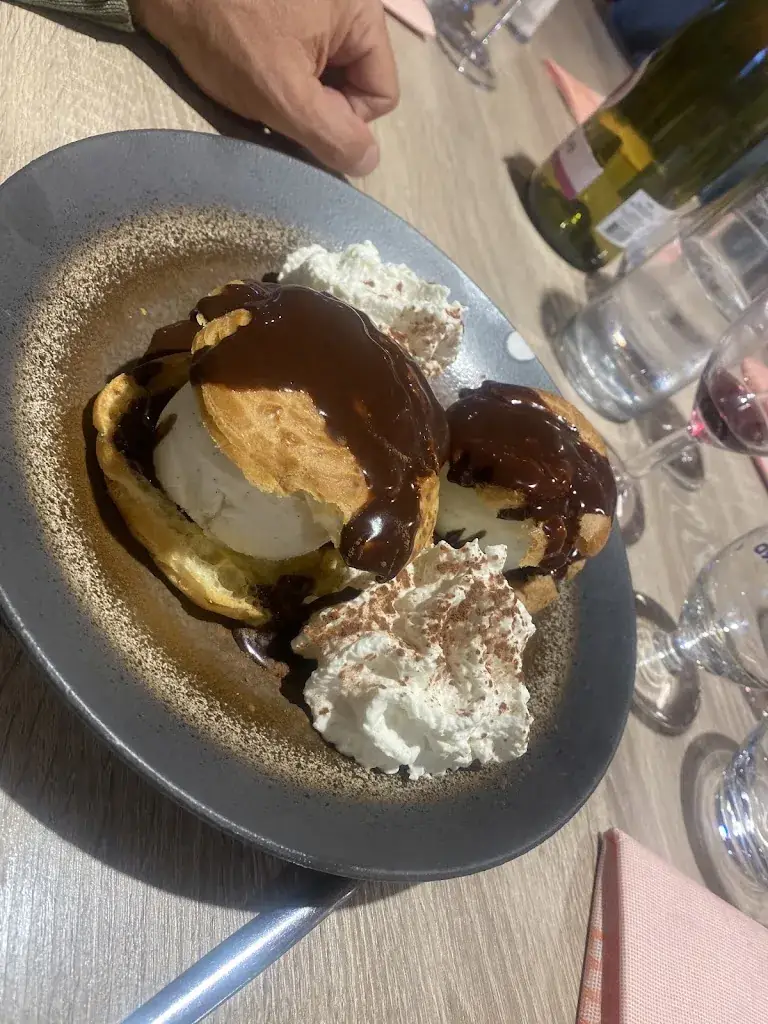 Léa Brand_Le Mayano_Hillion_recensione