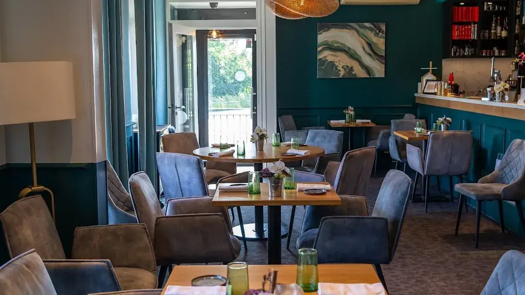 La Petite Auberge Restaurant in 35133