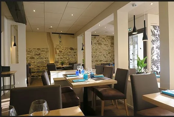 Les cocottes noires_Janzé_slider_image_1