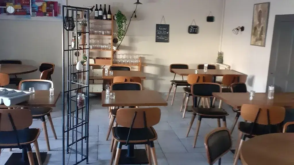 Frezel Marie_Janzé_slider_image_1