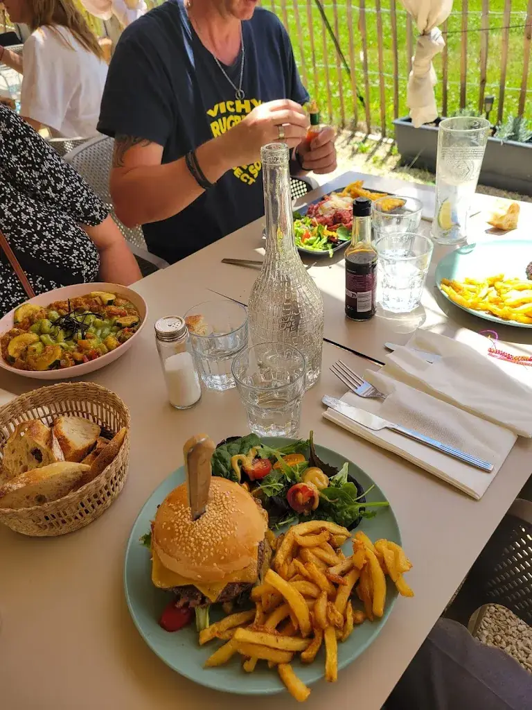 laurine_Ô'Bord De l'Eau_Bellerive-sur-Allier_review