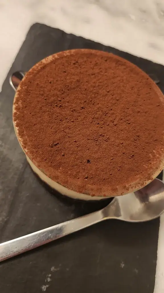 Roxane Black_Satollo Trattoria Italiana_Chapelle-des-Fougeretz_review