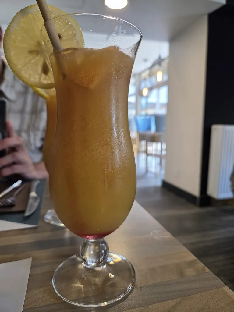 Marie Muller_L'Authentic_Ploufragan_recensione