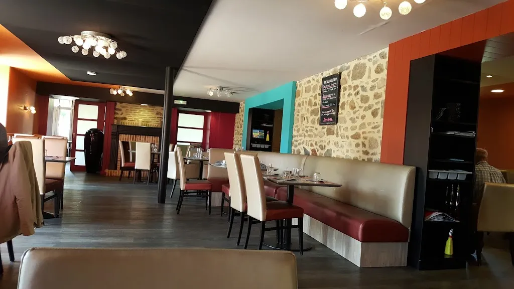 L'Authentic Restaurant in Ploufragan