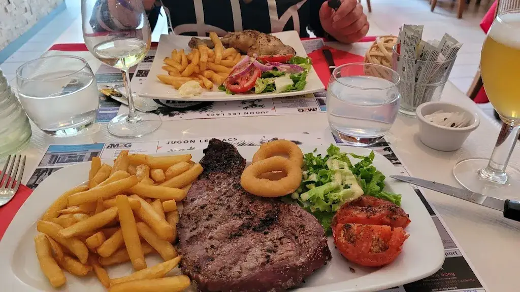 Les Burons Bar & Grill_Jugon-les-Lacs_slider_image_2