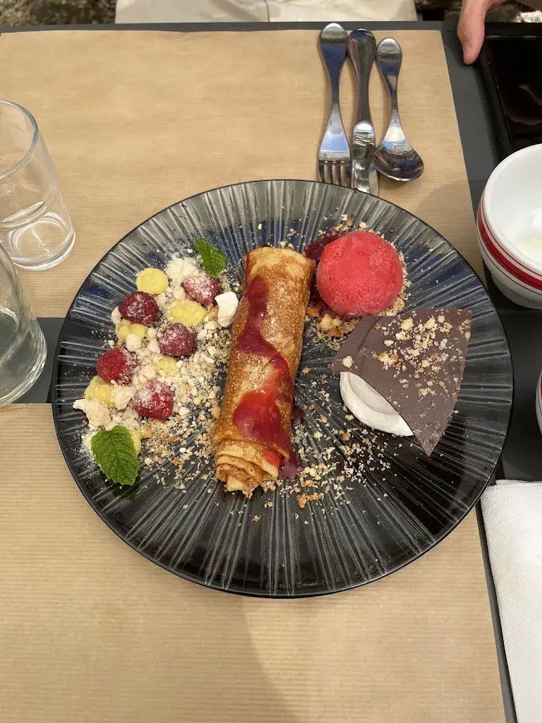 KS “L for what”_Creperie Les Myrtilles_Huelgoat_review