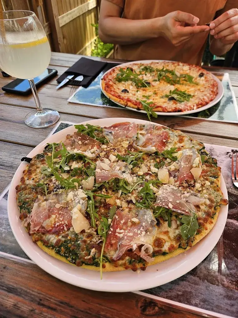 Ar lec'h vad restaurant à Huelgoat