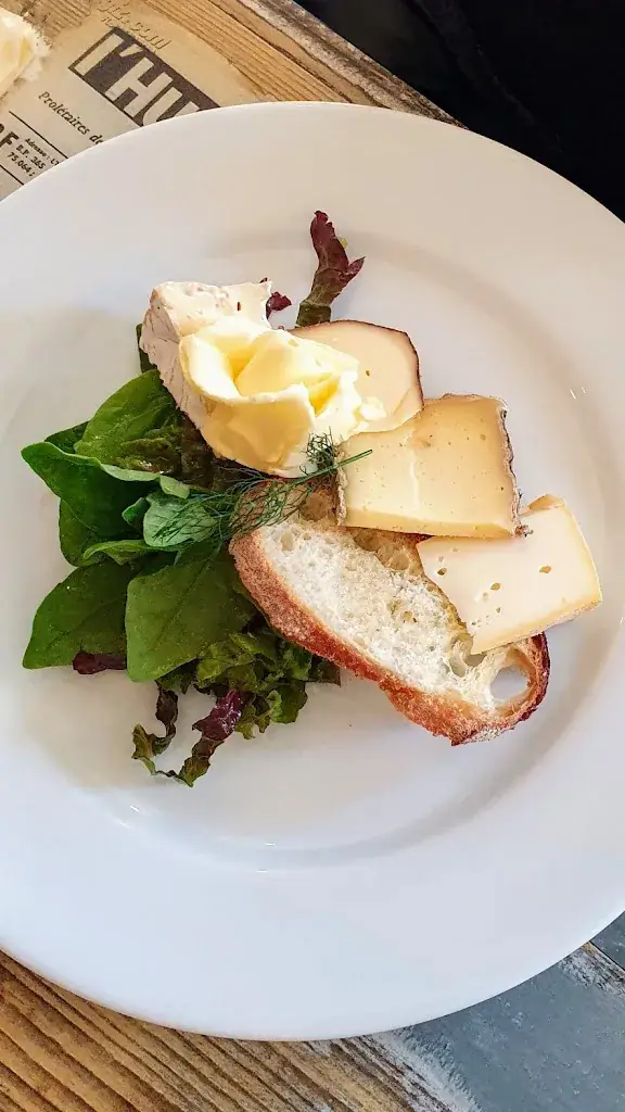 Taja Sečnik_L'Aristide_Huelgoat_review