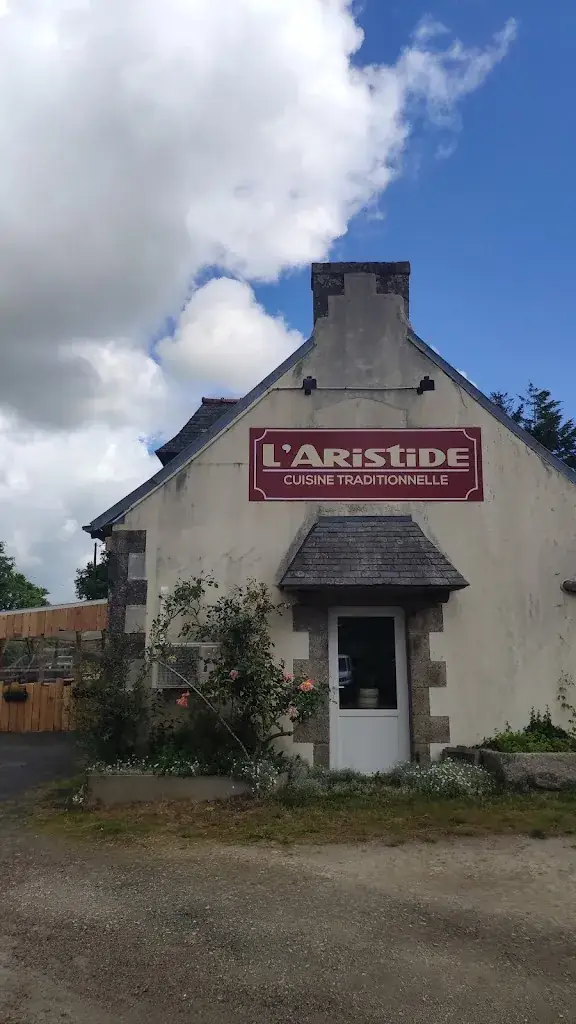 L'Aristide_Huelgoat_slider_image_1