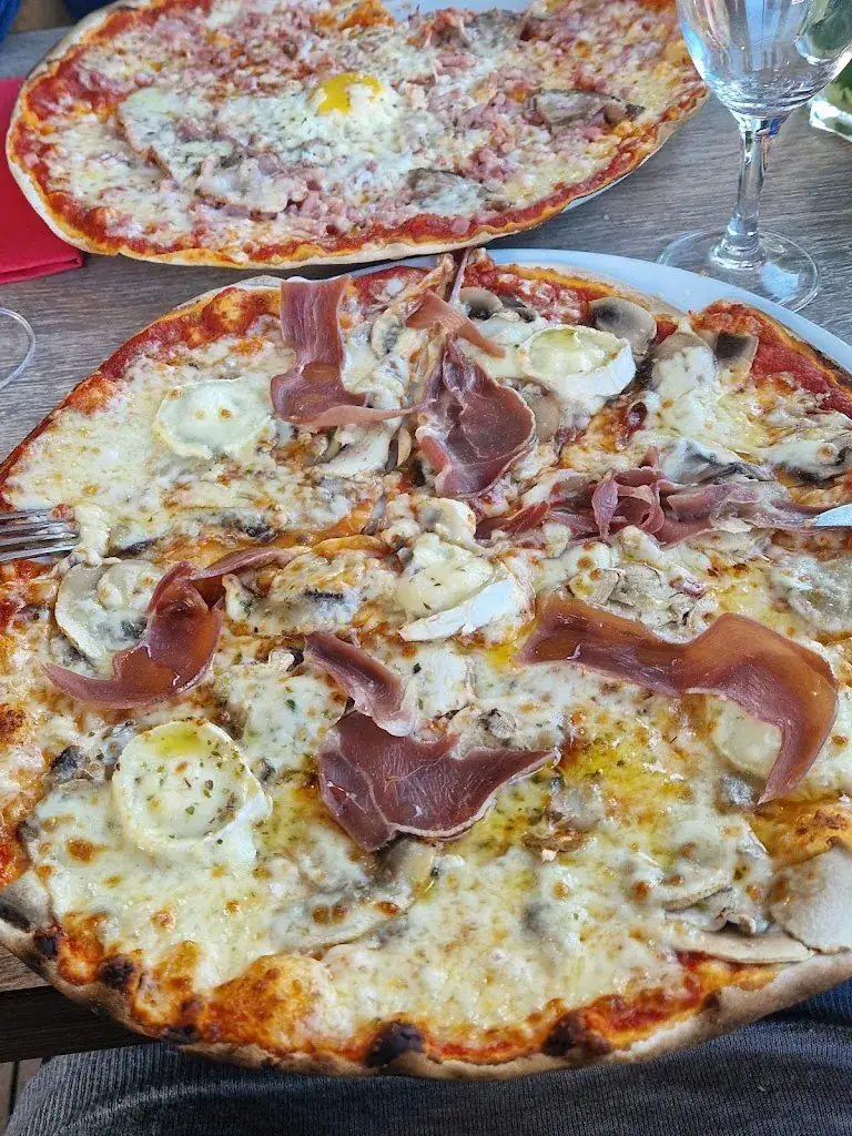 Restaurant Du Lac_Huelgoat_slider_image_1