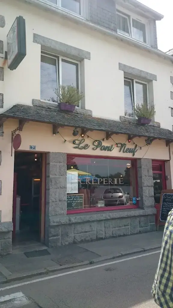 Samantha Sherratt_Le Pont Neuf_Huelgoat_Bewertung