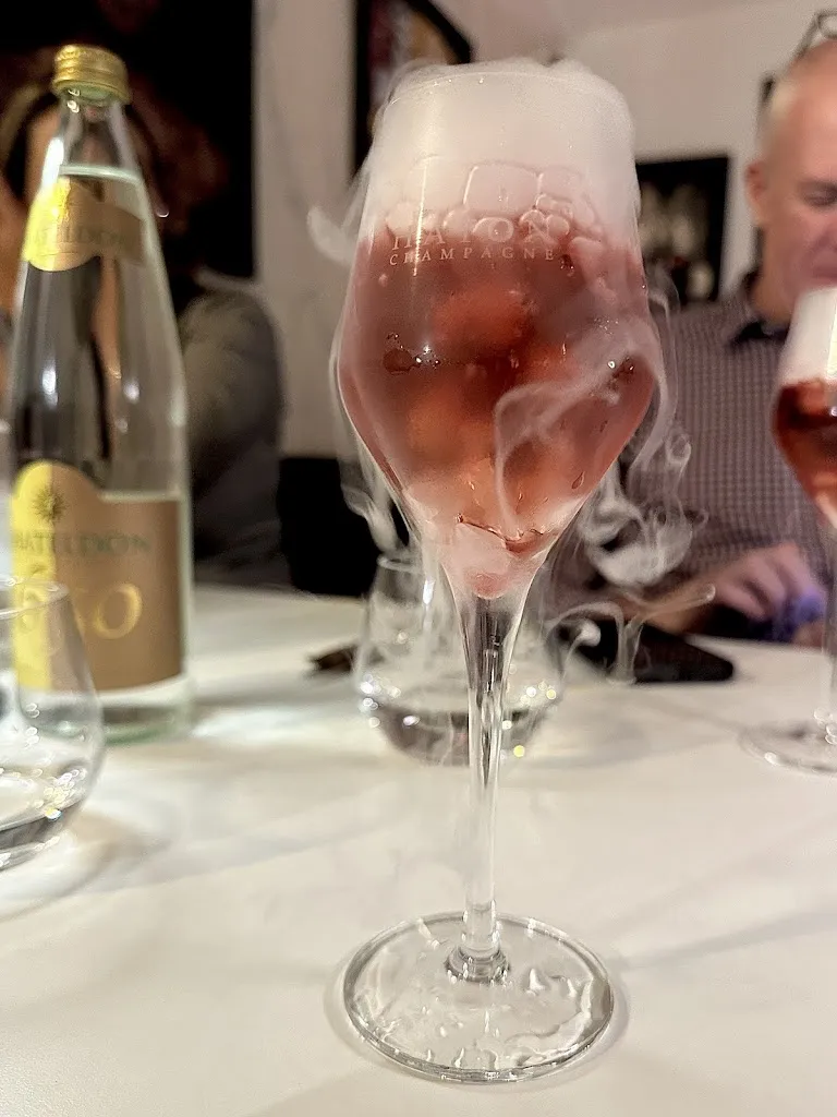 Jeroen Stravers_Le p'tit montmartre_Vichy_review