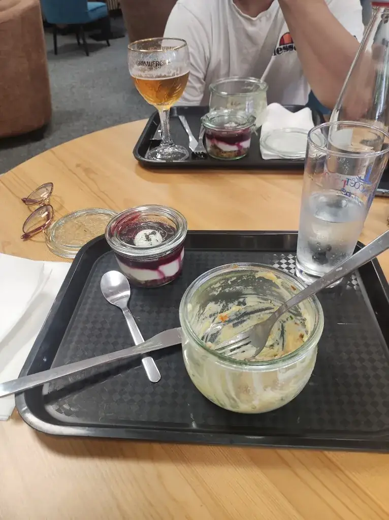 The Toucan Café_Gacilly_slider_image_2