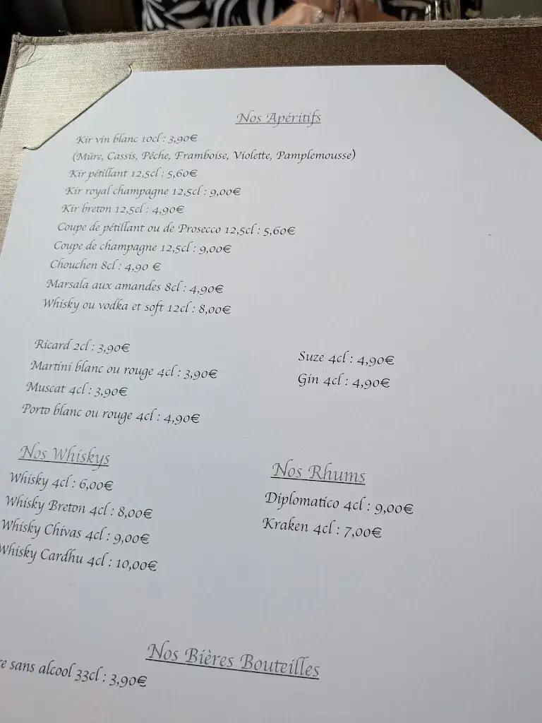 Menü_Auberge du Vieux Château_Roche-Maurice_Bild_2