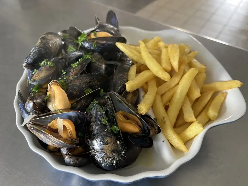 Restaurant La P’tite Fringale_Kerlouan_slider_image_2