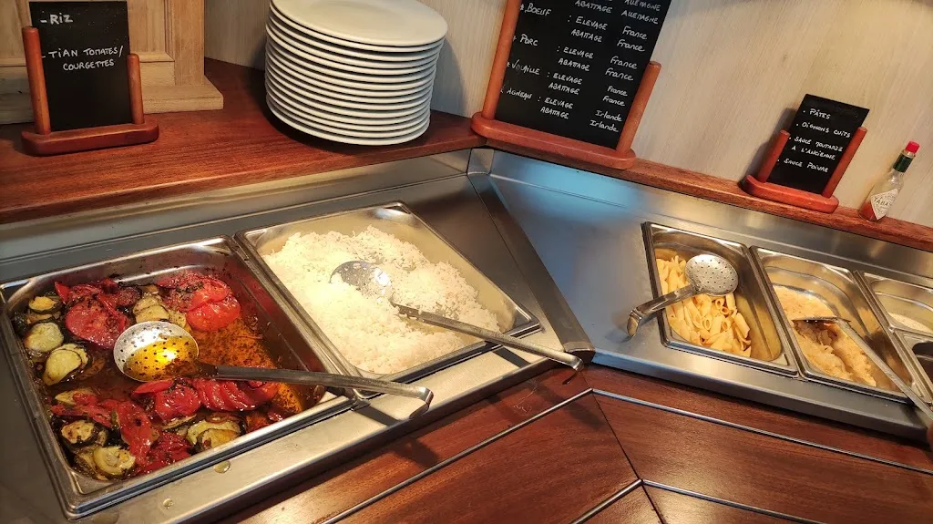 Le Boued Kafe restaurant in 29890