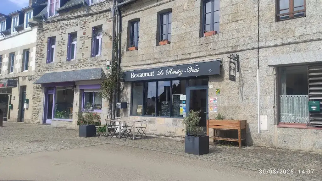 Le rendez-vous_Roche-Jaudy_slider_image_1