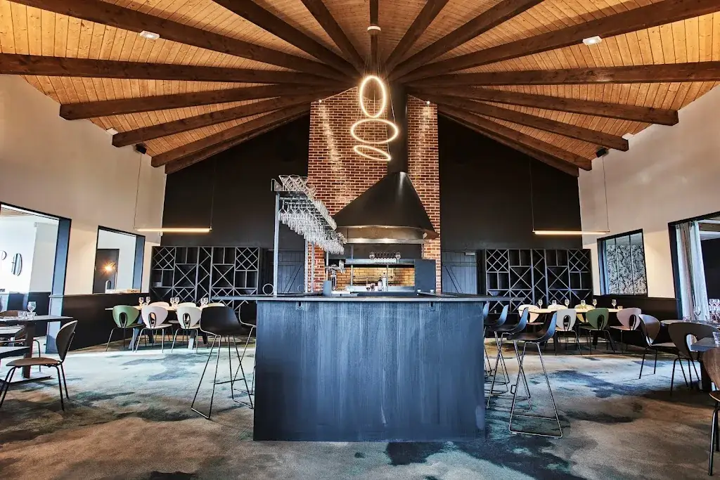 L'Ami restaurant in Richardais