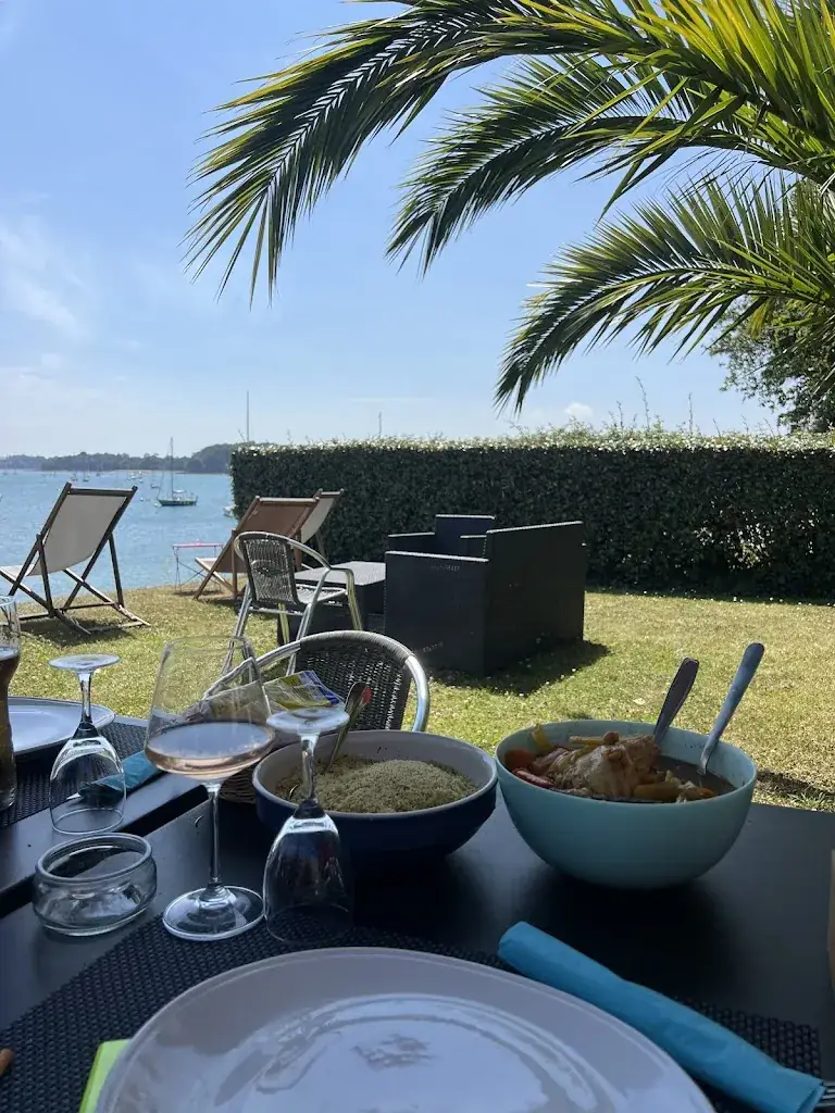 Marine Trément_Bistrot quai du barrage_Richardais_review