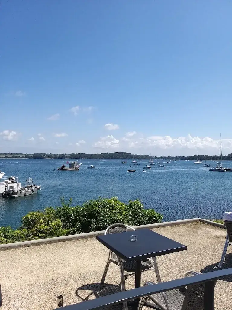 Bistrot quai du barrage_Richardais_slider_image_3