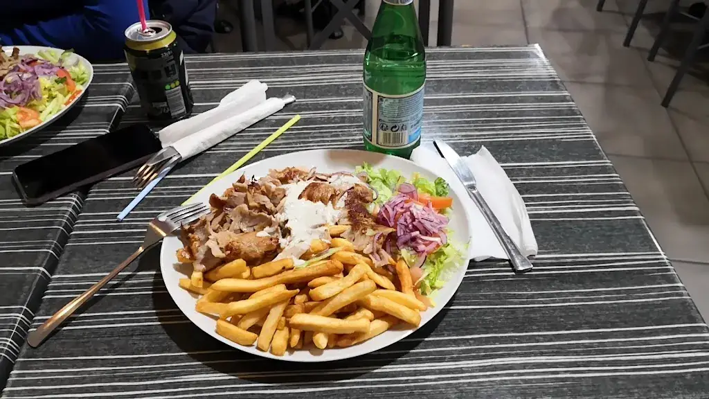 La Station Fast-Food_Guerche-de-Bretagne_slider_image_2