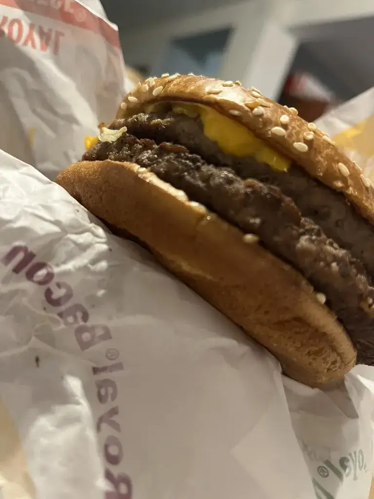 Menu_McDonald's_Guerche-de-Bretagne_image_9