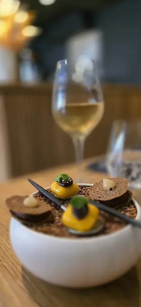 Marie-Annick Charrier_Restaurant Les Deux A_Mézière_review