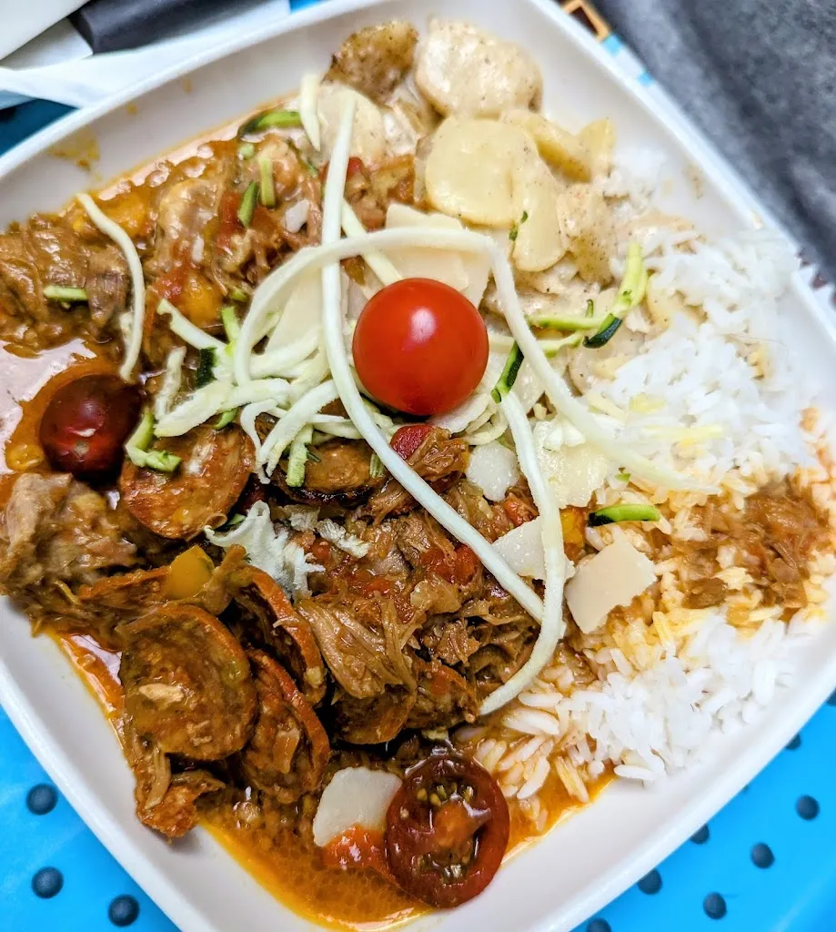 M LI_Aux P'tits Couverts_Landerneau_review