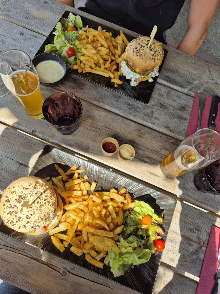 Ali Colibri_Les Cintrés_Landunvez_review