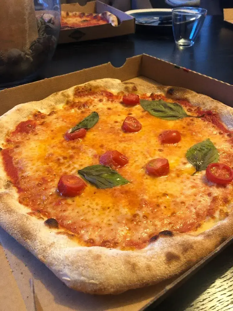 Pongo Pizza club restaurante en Lancieux