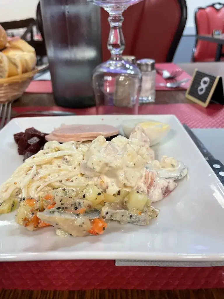 ROHAN TRANSPORTS INTERNATIONAUX_La P'tite Auberge. Cafe restaurant_Saint-Évarzec_review