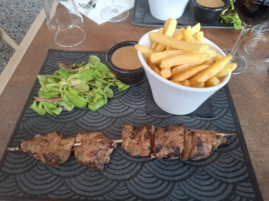 R._La Diff_Guipavas_review