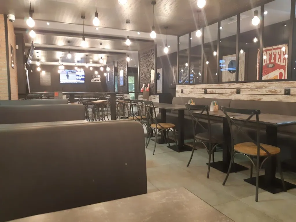 Olivier Famer_Tabac La brasserie moderne_Guipavas_review