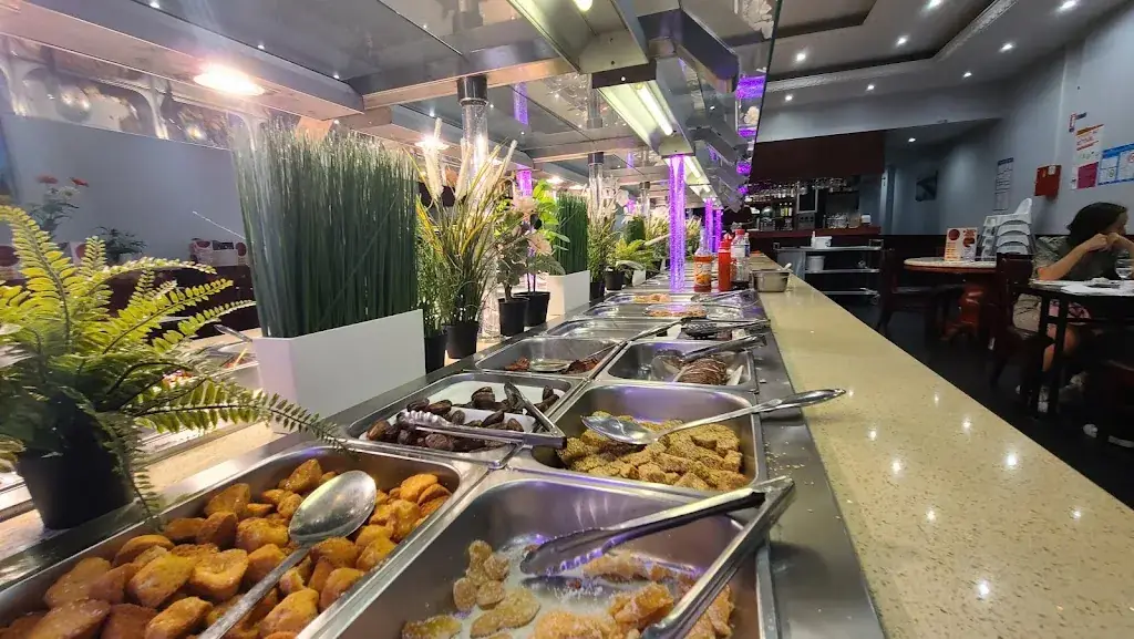 Dragon d'Or Sarl restaurant in Guipavas