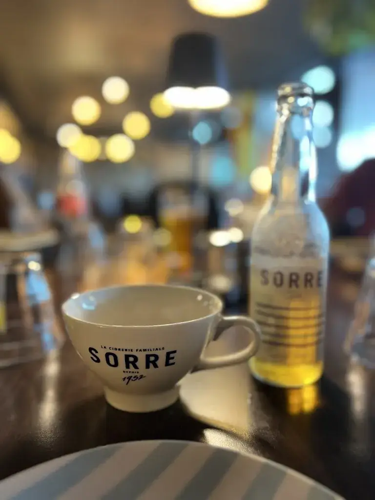 Melissa Law_Le Marie Louise_Brest_review