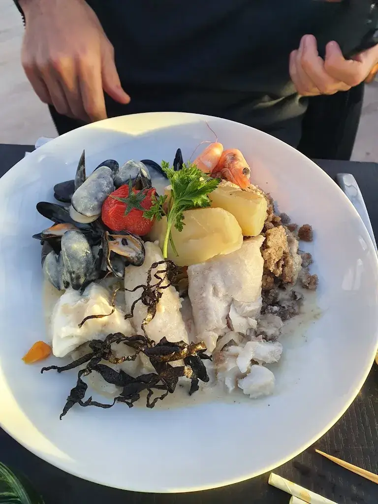 Sunila Rajan_The Môle_Lampaul-Plouarzel_avis