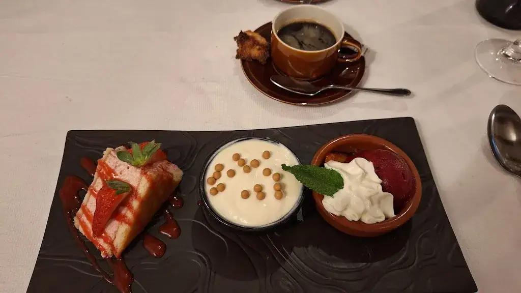 Kiwi Kuhn_Auberge du Vieux Puits_Lampaul-Plouarzel_review