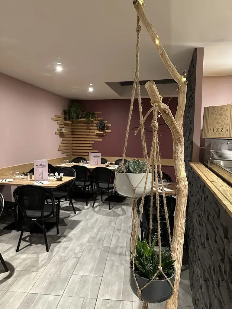 Restaurant - Pizzeria La Trattoria Besse_Besse-et-Saint-Anastaise_slider_image_1