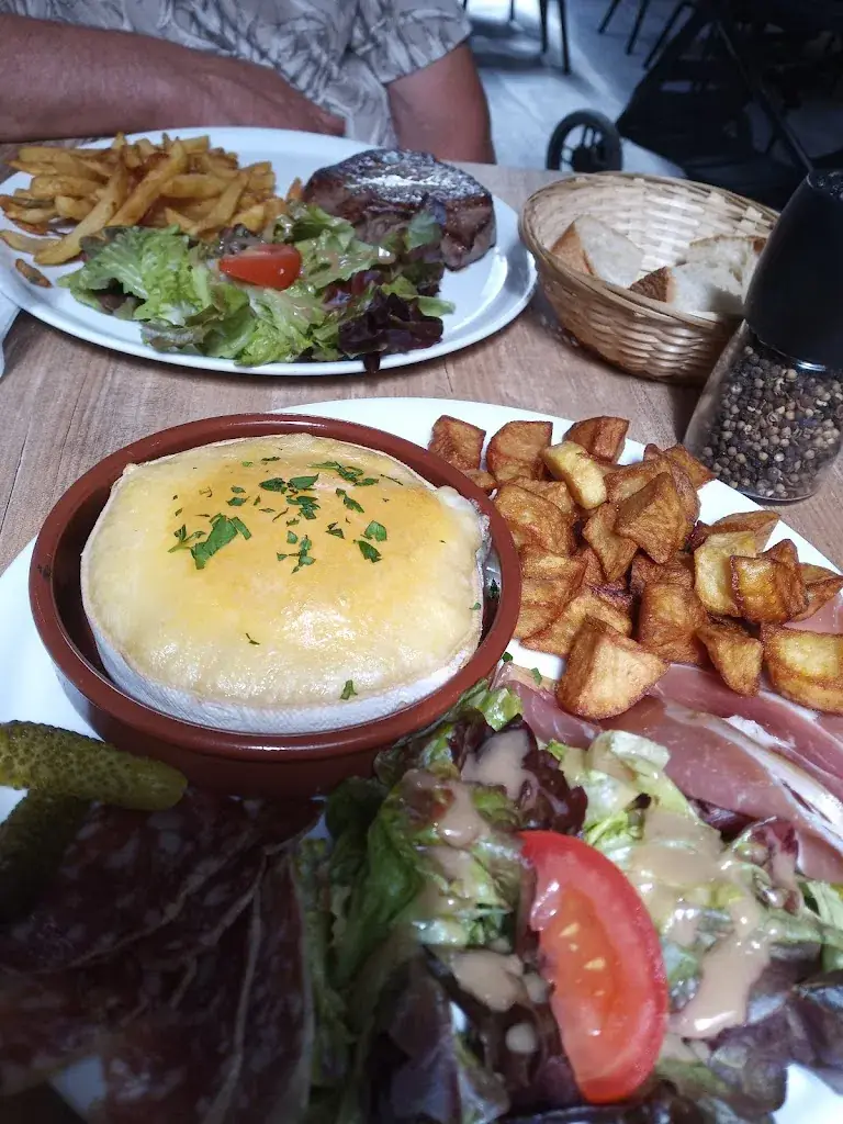 Restaurant - Pizzeria La Trattoria Besse_Besse-et-Saint-Anastaise_slider_image_3