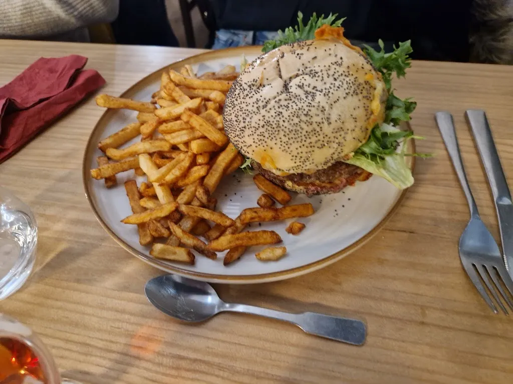 Florence MOALIC_L’Abri Côtier_Lanildut_review